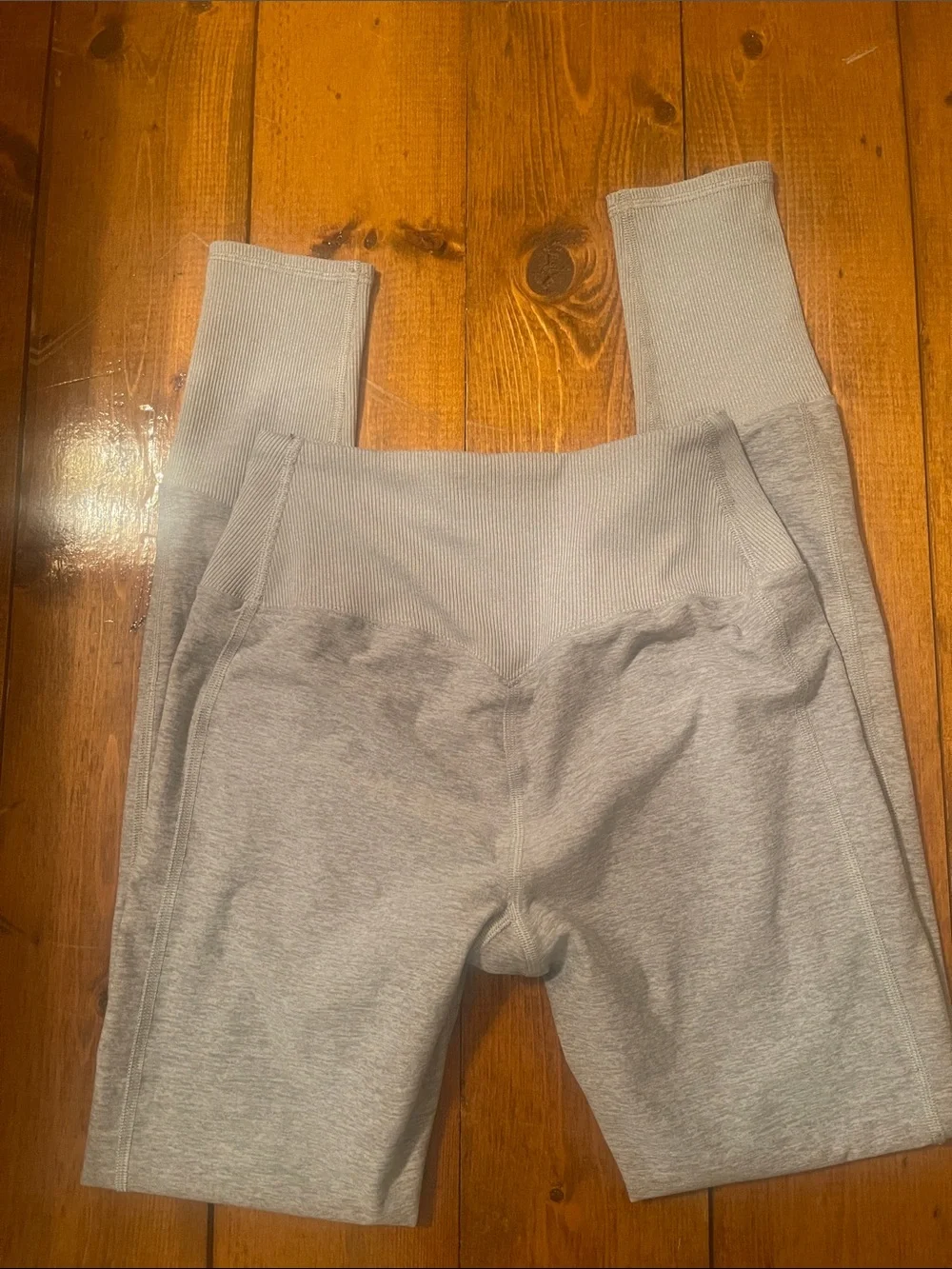 ALO Yoga High-Waist Alosoft Lounge Legging - Athletic Heather Grey